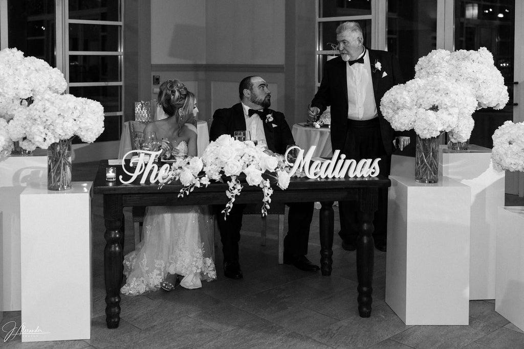Custom Last Name Sign, Wooden Family Sign, Wedding Centerpiece, Wedding Name Signs, Sweetheart table Decor, Large Signs Up to 10" tall